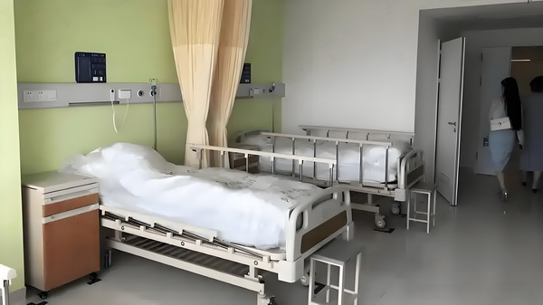 深圳市积分入户资料_阿娇一个人独居北京3居室，自称比香港要便宜 自点：护理一定-特需要老人
