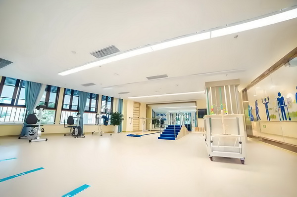入深圳户口怎么积分_「戏台」真的好看吗？ 的陪诊服务提供希望